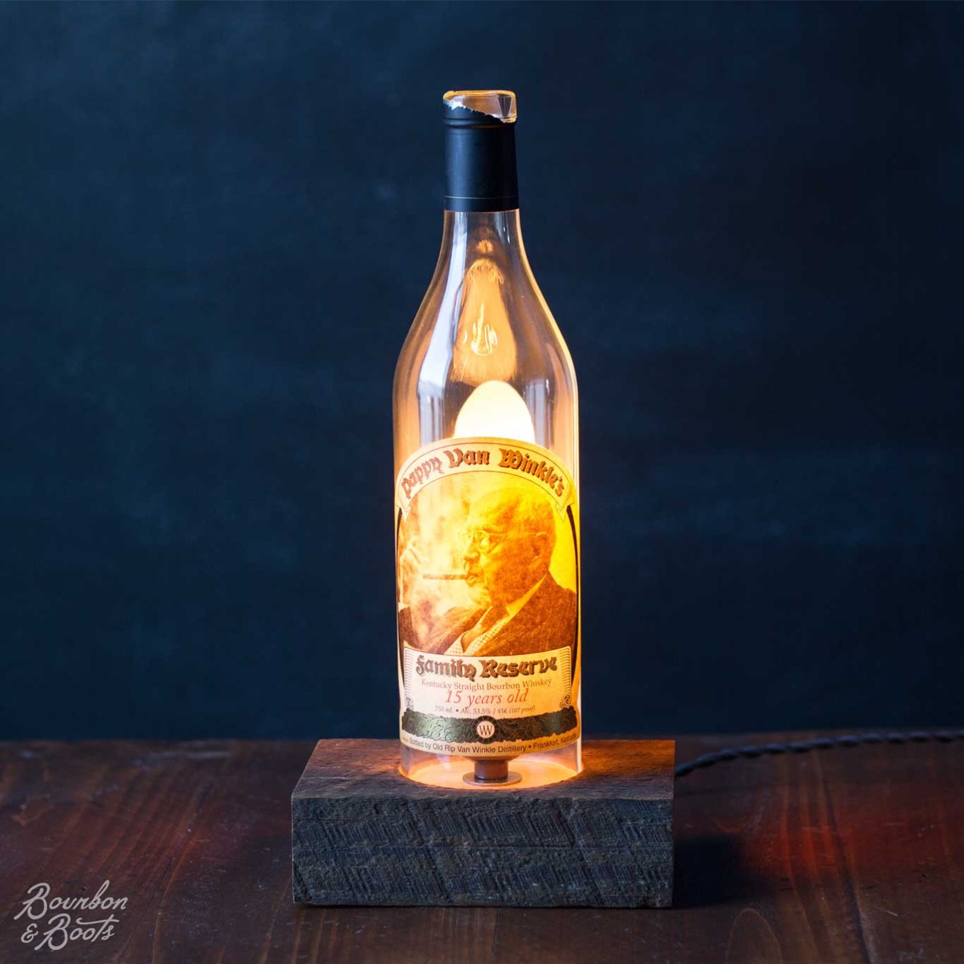 Pappy-Van-Winkle-Bourbon-Bottle-Lamp-303.jpeg